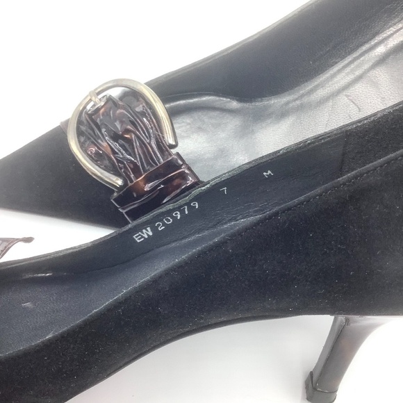 Stuart Weitzman Black Pointed Toe Buckle Suede Heels 7 - Picture 15 of 16